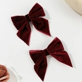 Par de elegantes pinzas para el cabello con lazo de terciopelo rojo vino estilo vintage - Burdeos