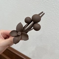 Pince à cheveux mate marron avec fleur minimaliste à cinq pétales et accents sphériques - Fleur De Gainier / Marron