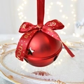Campanella di Natale rossa opaca con stelle traforate e nastro dorato festivo - Stile Nastro / Campana Rossa con Nastro