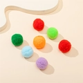 Balles colorées en peluche pour chats en fibres douces et élastiques aux tons vifs - Balle Rebondissante de 3,8cm (1 Pièce) / Lot de 50 Couleurs Mélangées