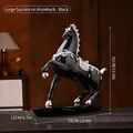 Moderne schwarz-silberne Springpferd-Statue für luxuriöse Heim- oder Bürodekoration - Groß / Schwarz