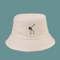 Close-up of heart and skull embroidery on beige cotton bucket hat with fine stitching - M (56-58cm) / Beige