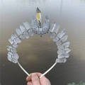 Diadema corona de plata con cristales naturales y detalle de luna iridiscente - Blanco