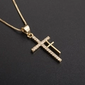 Collana con croce dorata con zirconi e catena veneziana per uomo e donna - Stile Croce Pavé (NA02-10)