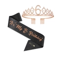 Détail de la couronne 6 ans or rose et de l'écharpe noire avec lettrage rose doré - Ensemble 6ème Anniversaire (Noir)
