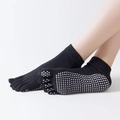 One Size / Five Toe-Solid Pure Black