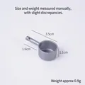 Mini louche à eau de 3,5 cm en plastique argenté pour maison de poupée DIY - Cuillère à Eau à Manche Long (Petit) / Gris