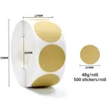 Detail van 25mm kraftpapier rolstickers met 500 etiketten en een gewicht van 48g - 25mm (500 Stuks/Rol) / Bruin