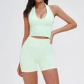 Ensemble de sport sans couture vert menthe pour femme avec haut licou et short taille haute - S / Haut Et Bas / Soutien-gorge + Short / Vert Herbe à Poux