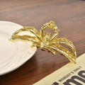 Pinza para el pelo de araña dorada en aleación para mujer con diseño realista y brillo metal - 10.5cm / Dorado