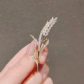 Elegant gold wheat ear brooch featuring sparkling cubic zirconia crystals for women - 471# Wheat Ear