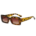 Gafas de sol cuadradas de carey con lentes degradadas marrones y adornos metálicos - Estampado de leopardo