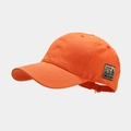 Dettaglio della toppa vintage su un cappellino da baseball in cotone arancione - Arancione