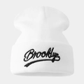 Λευκός πλεκτός σκούφος Brooklyn με κέντημα και αναδίπλωση για χειμερινή ζεστασιά - Ένα μέγεθος / Λευκό