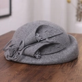 Béret élégant en feutre de laine gris avec détails floraux artisanaux pour femme - M (56-58cm) / Gris Chiné