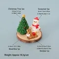 Miniatur Weihnachtsfiguren Set mit Baum, Schneemann und Reh auf Holzsockel - Stil 2 Weihnachtsbaum-Set (Baum + Schneemann + Rentier + Holzbasis)