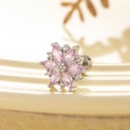 Orecchino a fiore in zircone rosa con vite in acciaio al titanio su un piatto di ceramica - Rosa (Pezzo singolo)
