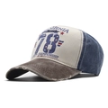 Detalle de visera desgastada y estampado vintage California en gorra de tres colores - Talla Única (56-60cm) / Estilo de Retazos Beige Azul Oscuro Marrón (02)