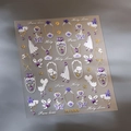 Pegatinas de uñas 3D vintage M-889 con lazo morado y detalles dorados en relieve - Estilo Jelly con Relieve Oro de Color M-889