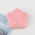 Pink flower-shaped silicone makeup brush cleaning mat with multiple washing textures - Starfish Dry Cleaning Box / Pink