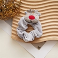 Chouchou renne en peluche grise avec texture douce pour les coiffures de fête de Noël - Élan Gris