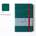 Cuaderno A5 verde navideño de tapa dura con banda elástica roja y diseño de salpicaduras - 25K (213*145mm) / Verde Navidad