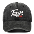 Gewaschene dunkelgraue Baseballkappe mit weißem Tokyo-Stick und rotem japanischem Text - Schwarz