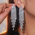 Elegante lange Silber-Ohrhänger mit funkelnden weißen Kristallen für formelle Anlässe - Silber Weißer Strass