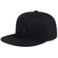 Dettaglio del ricamo a fiamma su cappello snapback nero in tessuto di cotone twill - Regolabile / Nero con ricamo nero