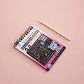 Kinder Kratzbilder Set mit 10 Seiten, rosa Regenbogen Cover und Holz-Kratzstift - Rosa