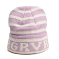 Élégant bonnet en tricot rayé violet et blanc avec détails de lettres en jacquard. - M (Élastique) / Mauve Clair