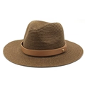 Détail d'un chapeau fedora en paille marron avec tissage dense et ruban en cuir chic - M (56-58cm) / Marron