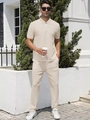 Ensemble polo beige à manches courtes et pantalon pour homme en vue complète en extérieur - S / Abricot