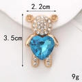 Dettaglio charm orsetto con strass bianchi e cristallo cuore blu, misura 2,2x3,5 cm - Orso Gemma Cuore (Blu) (D1075)