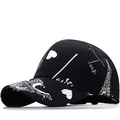 Schwarze Baseballkappe mit weißem Herz und Eiffelturm-Druck, atmungsaktives Baumwollgewebe - Schwarz