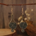 Boucles d'oreilles pendantes dorées avec spirale noire au style vintage audacieux - Pendants d'oreilles clé de sol spirale bronze antique (N--695)
