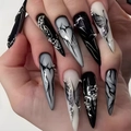 Unghie finte stiletto gotiche con farfalla d'argento e fiamme su base grigio scuro - Stile con Colla (CJCY-410)