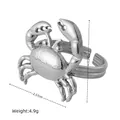 Verstelbare zilveren krabring met gehamerde textuur, 2,72cm hoog en 4,9g zwaar - Krab Ring (Groot) / Staalkleur