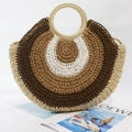Borsa a mano in paglia intrecciata semicircolare con righe e manici rotondi - Marrone