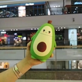 Détail d'une bouteille en verre à double paroi en forme d'avocat avec un visage mignon - Style B