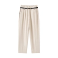 Pantalón casual beige de talle alto y pierna recta con cinturón fino de cuero negro - S / Albaricoque