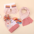 Détails de l'ensemble licorne en tricot rose avec bonnet à pompon, écharpe et gants - Ensemble 3 Pièces Bonnet Écharpe Gants / Rose