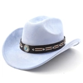Dettaglio cappello da cowboy in camoscio azzurro con decoro turchese su fascia marrone - M (56-58cm) / Blu cielo chiaro