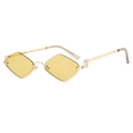 Lunettes de soleil losange à verres jaunes et monture en métal doré pour l'extérieur - Monture Dorée Verres Jaunes
