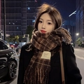 Winter plaid scarf in brown mohair with tassels and brand label for warmth - 70-200cm / Coffee