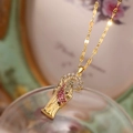 Collana placcata oro 18K con ciondolo della Vergine Maria e zirconi rossi e bianchi - Stile Zirconia Rosso Bianco Oro (24159)