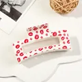 Rectangle hair claw clip with red lip and rose print on a white finish - 8.5cm Lips Print - White Base