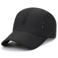 Gorra deportiva negra ligera con malla transpirable y letras de SPORTCAP - Ajustable / Negro con bordado negro