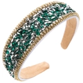 Détail d'un serre-tête baroque avec strass marquise émeraude et bordure en cristal doré - Vert