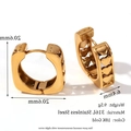 Hollow heart-shaped 18K gold plated stainless steel hoop earrings in gold finish - Hollow Heart Rounded Square Hoop Earrings - Gold